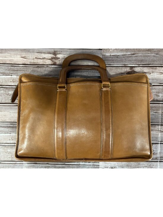 Coach Handbags - Coach Embassy New York City Leather Briefcase color tan Vintage 1980's